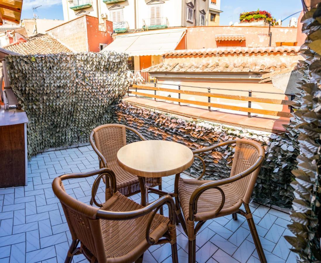 Real Borbone Acomodação com café da manhã Caserta Exterior foto