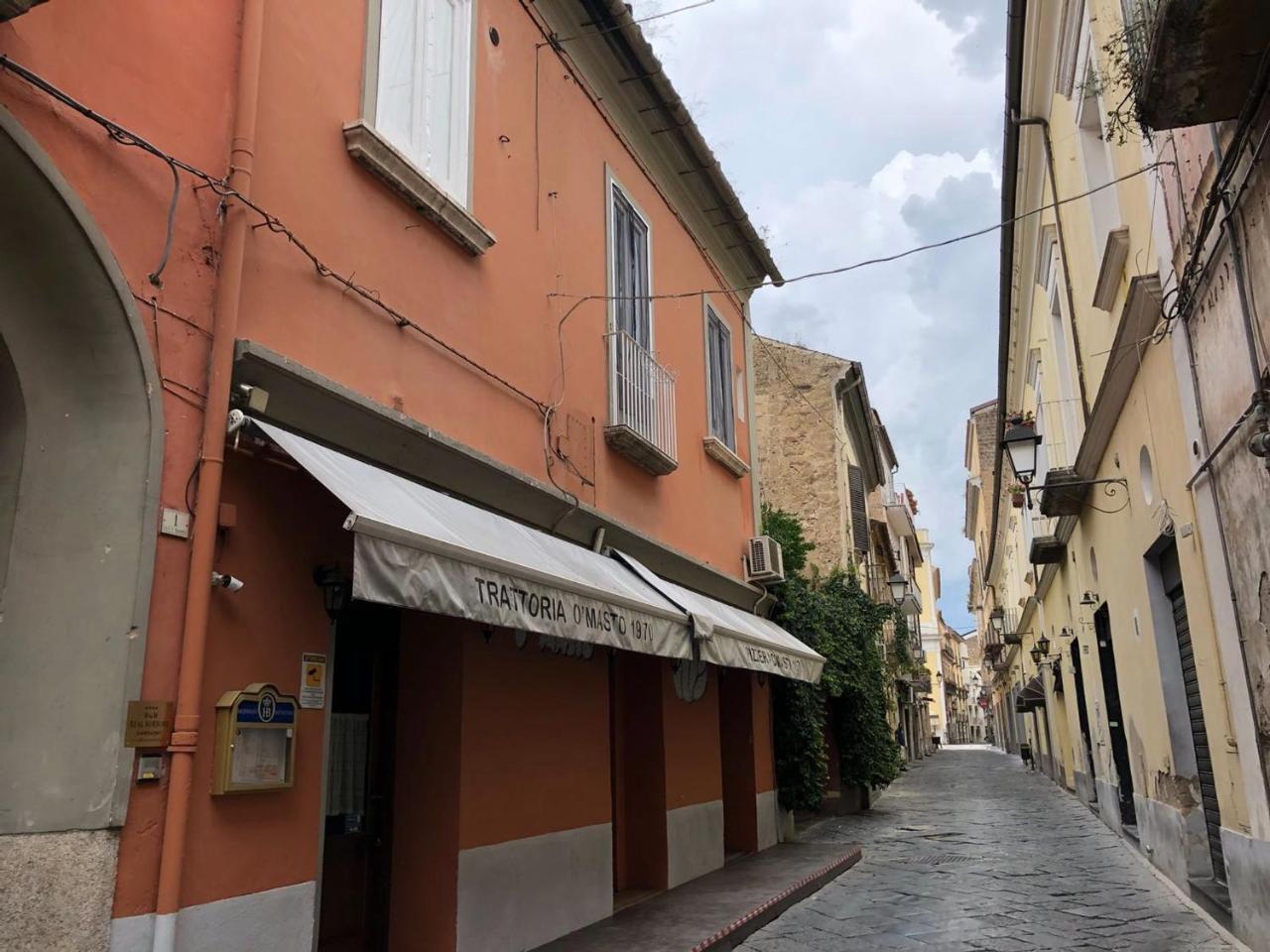Real Borbone Acomodação com café da manhã Caserta Exterior foto